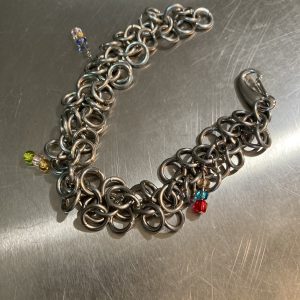 Chainmaille jangley with beads bracelet. 8" length